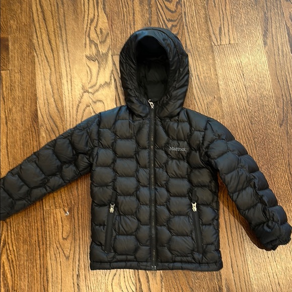 One Of My Favorite Winter Coats Ever That My Daughter Rocked! Boys Marmot SzS - Picture 1 of 4